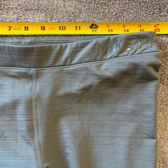 Nike Pro Hyperwarm Women's XL Gray Leggings Thermal Training Tight - Picture 5 of 8